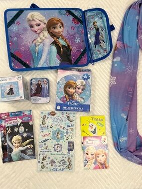Disney Frozen Bundle Lap‎ Desk and Scarf girl girls puzzles Stickers